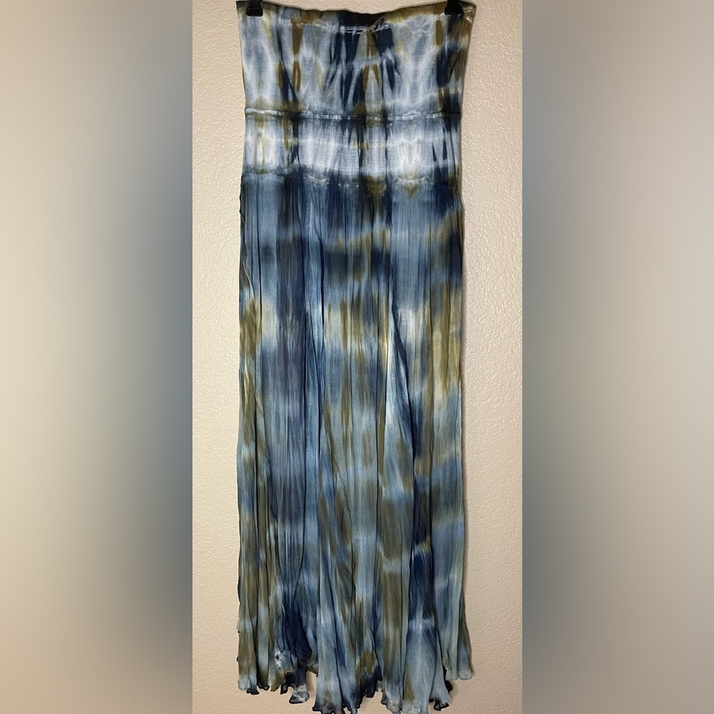 NWOT Cute Options Women’s Size Medium Tie-Dye Tube Top Maxi Dress